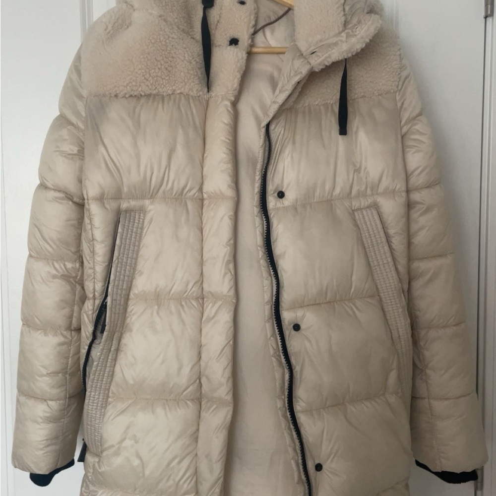 Koolaburra Women’s Light Tan Puffer Jacket